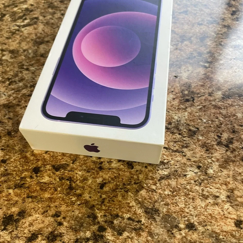 Apple‎ iPhone in Vibrant Purple empty box